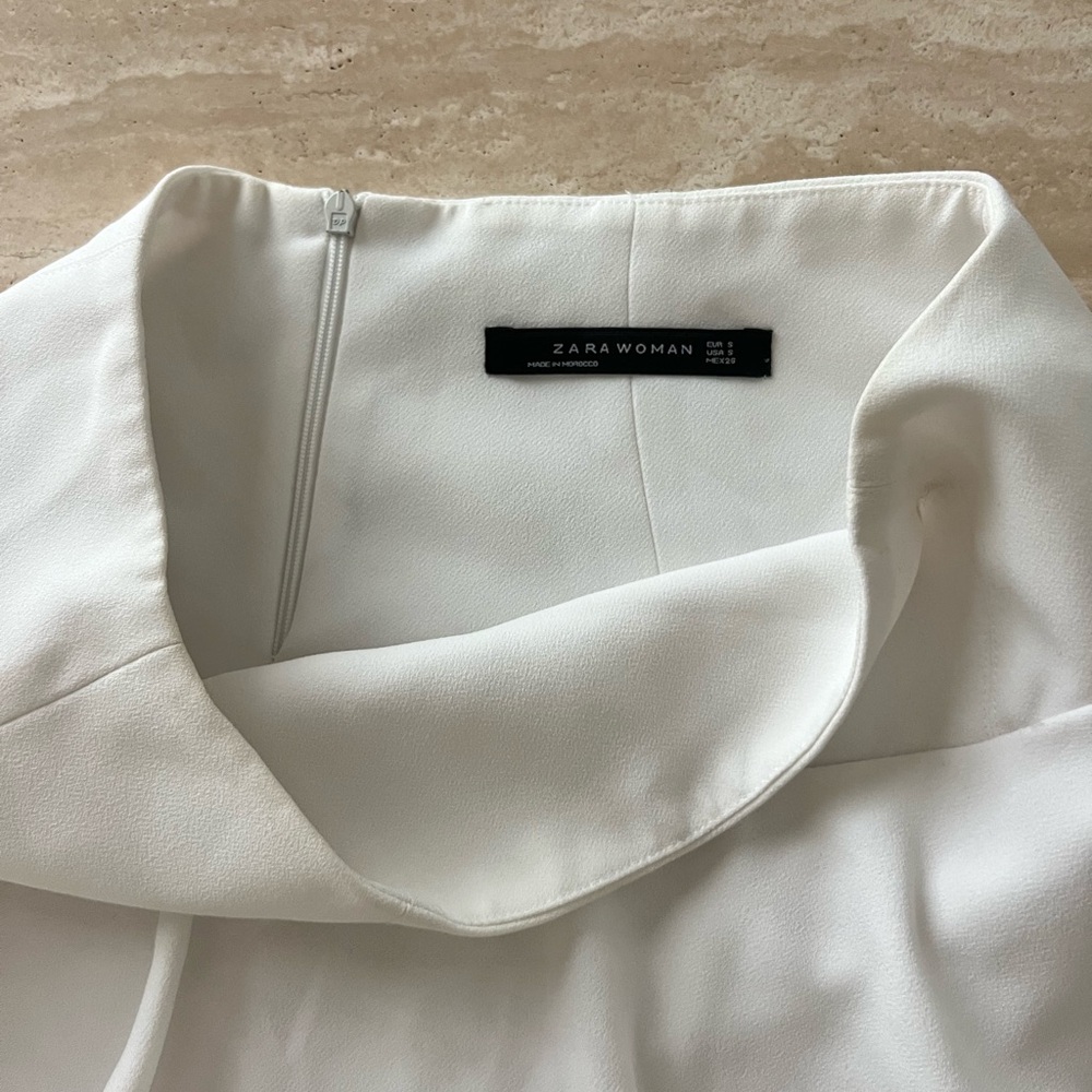 Zara White Ruffle Skorts - Picture 2 of 3